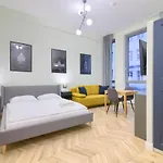 Aparthotel In - Stare