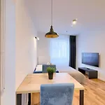 In - Stare Aparthotel *
