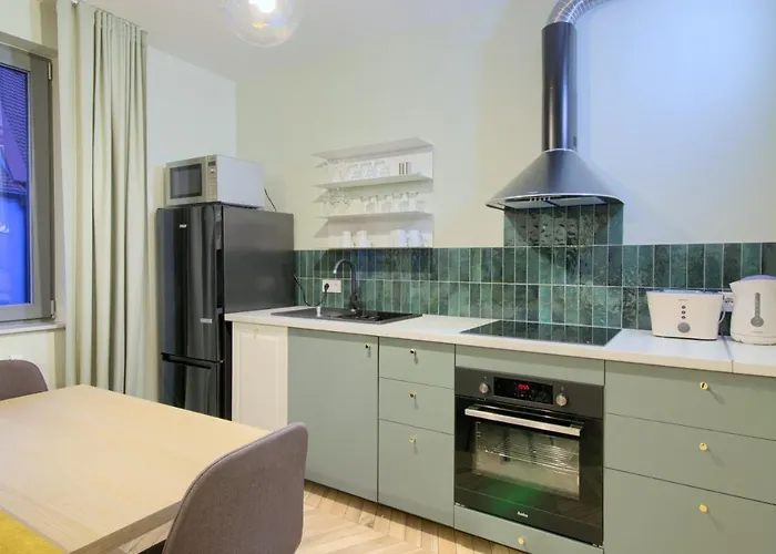 In - Stare Aparthotel